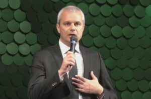 Костадин Костадинов