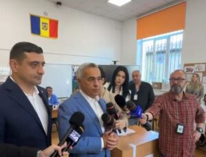 Джордже Симион и Калин Джорджеску